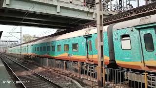 09038 Barmer Bandra terminus spl exp skips NSP station with ll BL ll WAP_4E ll Indian railways