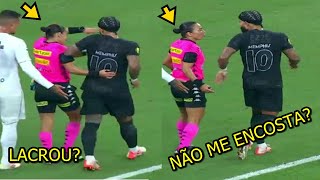 Reação de árbitra Edina , ao ser abraçada por Memphis Depay