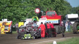 Modified 4,5t @ Hassmoor 2012 Tractor Pulling