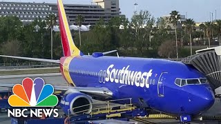 Off-duty pilot helps land Southwest plane after captain falls ill