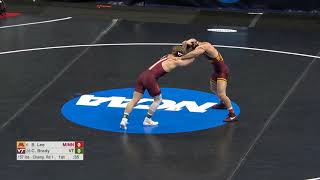 Brayton Lee (Minnesota) vs Connor Brady (Virginia Tech) 2021 NCAA Wrestling Championships Round 1