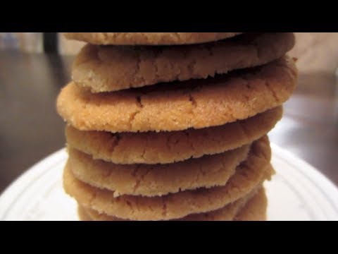 HOW TO: Soft and Chewy Peanut Butter Cookies HOW TO: Soft and Chewy Peanut Butter Cookies