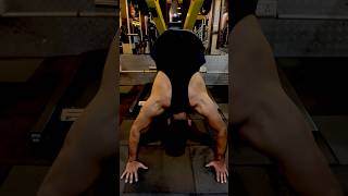 Sculpt Your Upper Body With These Bodyweight Exercises #ytshorts #bodyweightworkout #fotness