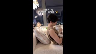 工作了一周 是时候放松一下了 #好爱我的猫 #记录猫咪日常 #万物可爱计划