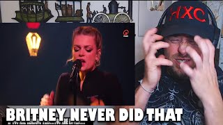 Davina Michelle - 'Oops!.... I Did It Again' (Britney Spears cover) // live bij Qmusic Reaction!