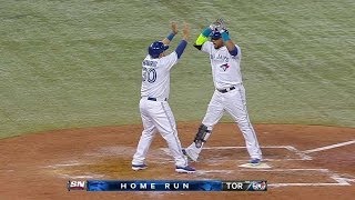 PHI@TOR: Francisco laces a two-run shot to right