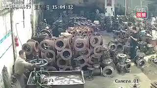 Liveleak com   Worker gets shower with liquid metal