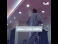 هكذا يقضي الرئيس الأوغندي وقته بالحجر الصحي