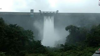 Idukki  Cheruthoni Dam Shutter Opened 19-10-2021  - മൂന്നു വർഷത്തിനുശേഷം ഇടുക്കി ഡാം തുറന്നു