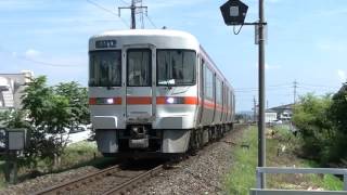 2015.9.22  高山線キハ25-1000　　岐阜県内の踏切を通過