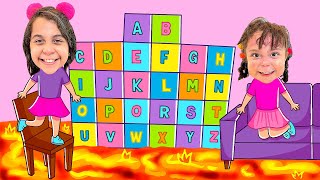 ABC Learning the alphabet with Sarah de Araújo and Eloah!