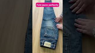 Jeans folding hack 😍 #diy #lifehacks #diyclothing #jeans #craftideas #craft