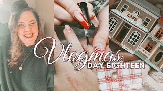 Vlogmas 18: Holiday Nails, New Ornament Obsession, + Festive Snack Taste Test