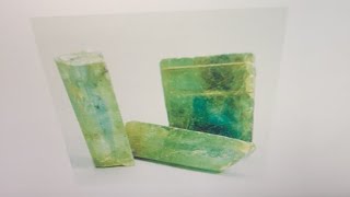 Green kyanite