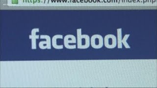 Facebook considering news feed where you swipe instead of scroll