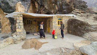 Nomadic life in the mountains 🏞️: Preparation of a cave house by Dariush 🏡