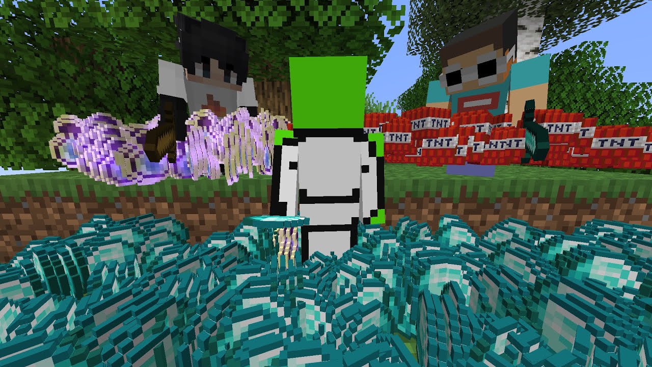 Minecraft Random Item Challenge Vs 2 Hunters Youtube