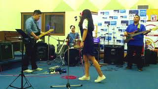 Kehabisan Kata - Rum Raisin LIVE (cover) at RRI Pro2 MALANG