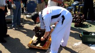 発動機運転会 安塚　三騎(機）士による始動式風景