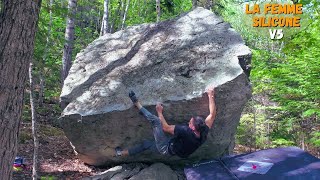 La Femme Silicone (V5) | Mont-Carmel Bouldering