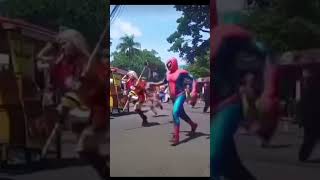 Badut marsha, spidermen dan ironmen kabur dikejar polisi #funny #badut#shorts #cosplayer