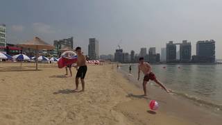 광안리해수욕장 - Walking along Gwangalli Beach, Busan, Korea