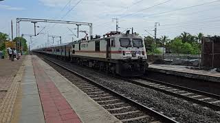 [4K] Jamnagar Tirunelveli Express at 130 kmph in LHB Avatar !!