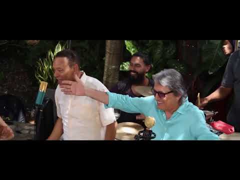 Dicen que “cantando se olvida el dolor”. Nuestra Isla, Nuestro Encanto Dicen que “cantando se olvida el dolor”. Nuestra Isla, Nuestro Encanto