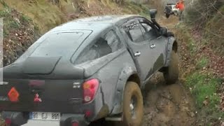 L200 vs Amarok vs Duster 4x4 Off Road