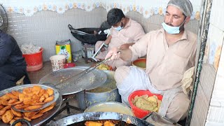 Popular Peshawar Pakoray Wala | Aloo Pakora | Pakora | Pakistan Street Food