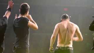 NKOTB: Danny Wood dancing & Donnie Wahlberg rapping during Games.