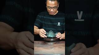 Not even the scorching heat of 40°C can diminish the enthusiasm for creating Yixing teapots.