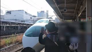 小田急ロマンスカーＶＳＥ返却回送小田原駅発車シーン