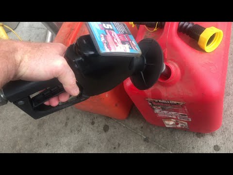 Can you put gas in a metal container?