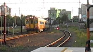 20130808@0126次[彰化発山線経由基隆行](EMU300型電聯車)自強號列車~內壢站通過!!