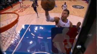 Griffin goes from finger roll to dunk in mid-air!
