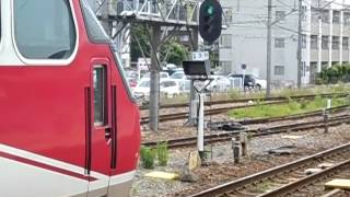 名鉄1030-1230系1131F特急豊橋行き到着→発車　6000系6040F普通東岡崎行き到着 国府にて