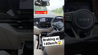 kia Carens brake Testing at 140km/h. Car stops under 6meter.All wheel Disk with ABS & EBD (16 lakh)