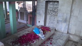Nusrat Fateh Ali Khan Grave
