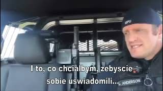 Oficer policji USA mówi do swoich kolegów - Konwój Wolności 2022