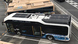 横浜市営バスFUEL CELL BUS9-6301のバスと横浜市営バス滝頭行き8-1889、横浜市営バス105本牧市民公園行き0-3545、横浜市営バス148急行三渓園行き8-1632！