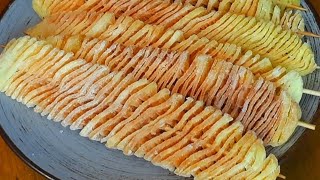 Potato Chips||কোন ছাঁচ ছাড়াই নরমাল চামচ দিয়ে মজাদার আলুর চিপস তৈরি ||Nasta Recipe ||Bikeler Nasta