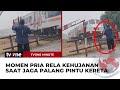 Salut! Pria Paruh Baya Rela Hujan-Hujanan Demi Jaga Palang Pintu Perlintasan Kereta | tvOne Minute