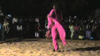 DANSE AFRICAINE SABAR AU SENEGAL