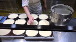 Uncle Rikuro Puffy Cheescake in Japan (Making of)