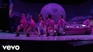 Ariana Grande - 7 rings (Live From The Billboard Music Awards / 2019)