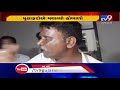 video of drunk st bus driver and conductor goes viral chhota udepur tv9gujaratinews