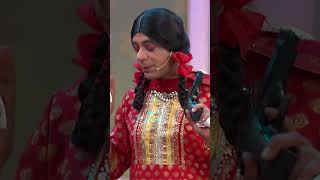 Please मुझे माँ मत बोलिए...रिश्ता मत Change कीजिये! 😐 | Comedy Nights With Kapil