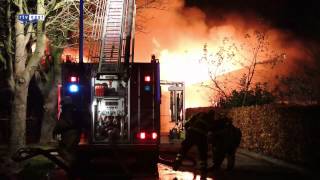 Grote brand bij pluimveehouderij aan Hessenweg Dalfsen