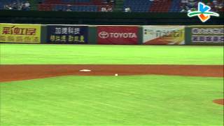 20131012 CPBL 獅VS犀牛 9下 黃恩賜NP! 精彩刺殺陽冠威